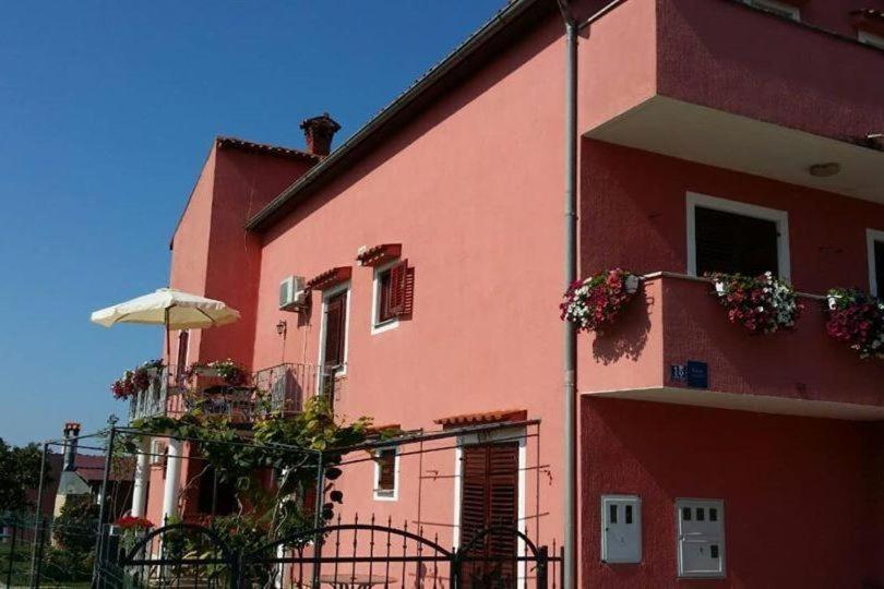 Apartments Dragica Porec Exterior photo