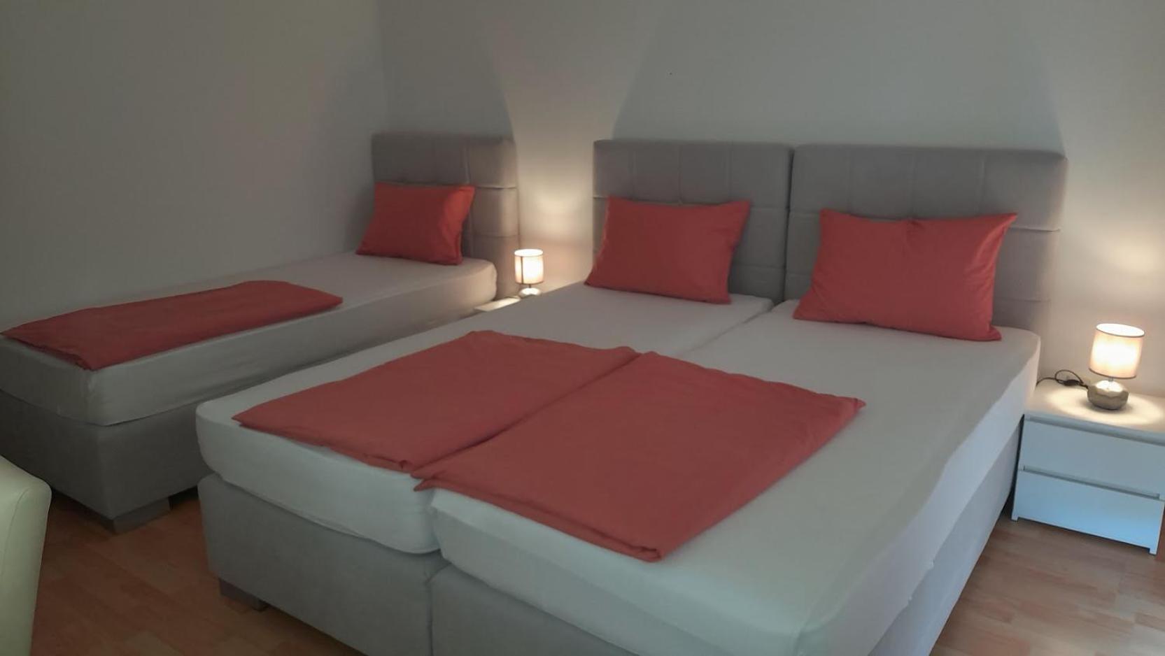 Apartments Dragica Porec Exterior photo